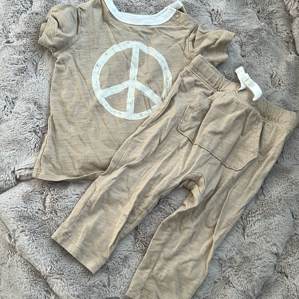 Little Co by Lauren Conrad Peace Set